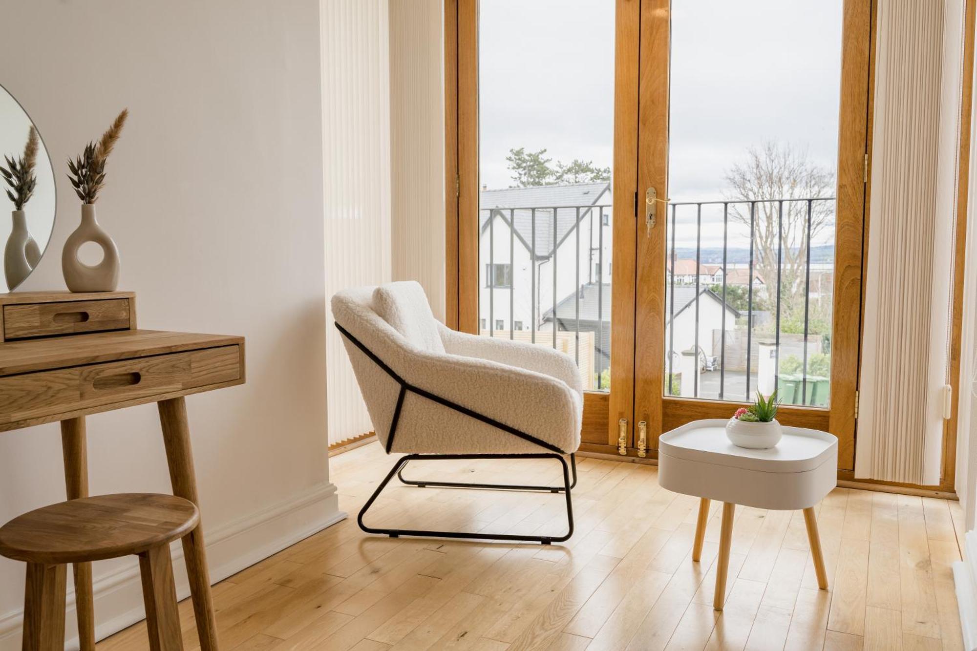 Beautifully Done 5 Bed Barn Conversion In Heswall - Sleeps Up To 10 Exterior foto